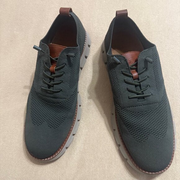 GREEN CASUAL SHOES, SIZE 13 GENTLY WORN - Picture 1 of 4